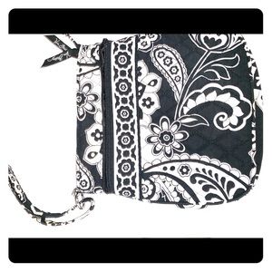 Adorable vera Bradley purse